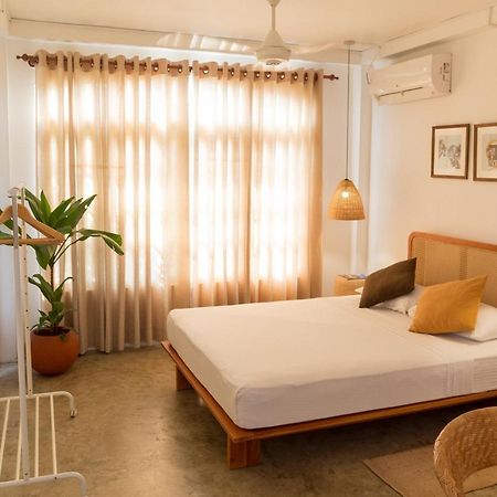 콜롬보 Srilax B&B 외부 사진